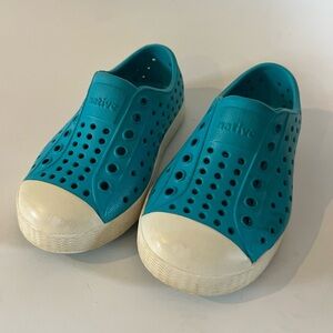 Native Youth Child Jefferson Slip On Waterproof Shoes Teal Aqua Vivid Blue C6